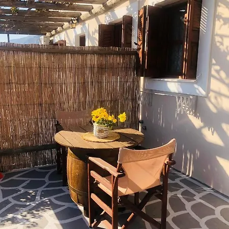 Niotis Appartement *